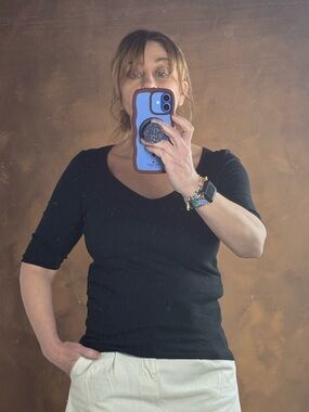 Ann Taylor Black Scoop Neck Short Sleeve Tee